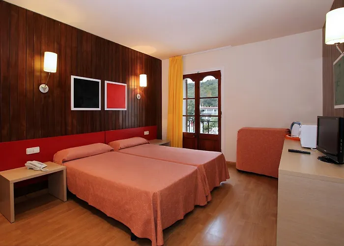 Medplaya Sant Eloi Aparthotel 4*