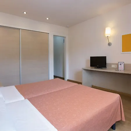 アパートホテル Medplaya Sant Eloi 3*