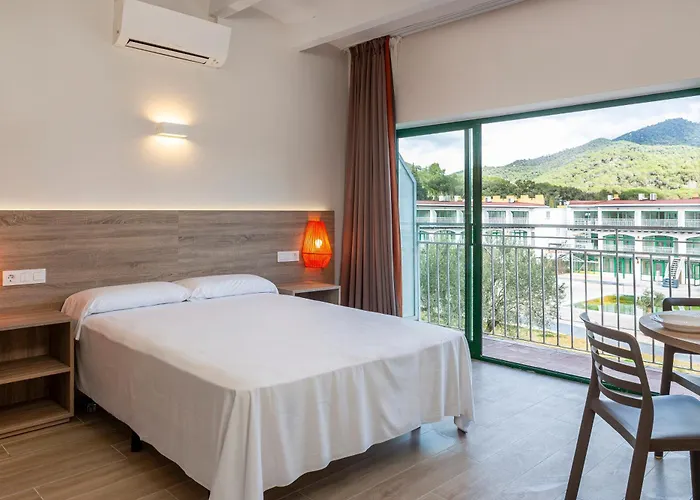 Апарт-отель Medplaya Sant Eloi Тосса-де-Мар